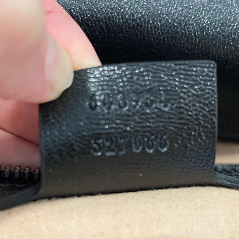 Gucci | Dhalia Double G Small Crossbody Leather Bag | Black - Picture 14 of 16